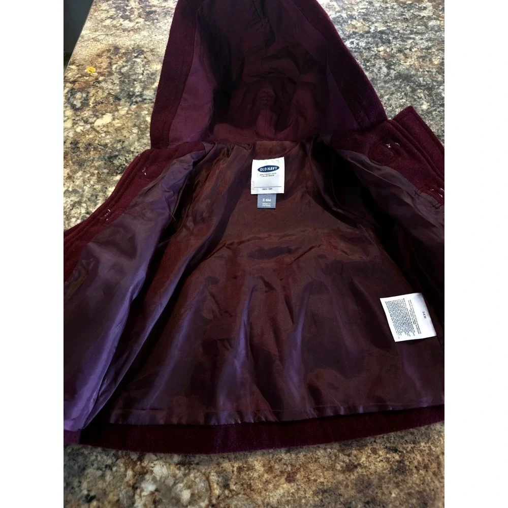 BABY GIRLS 3-6 MONTHS OLD NAVY BURGUNDY RED LINED HOODED WINTER COAT